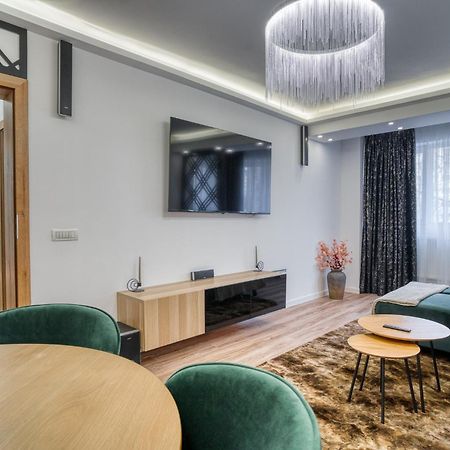 City Chic Retreat: Newly Renovated 1Br Apartment Bukarest Exterior foto