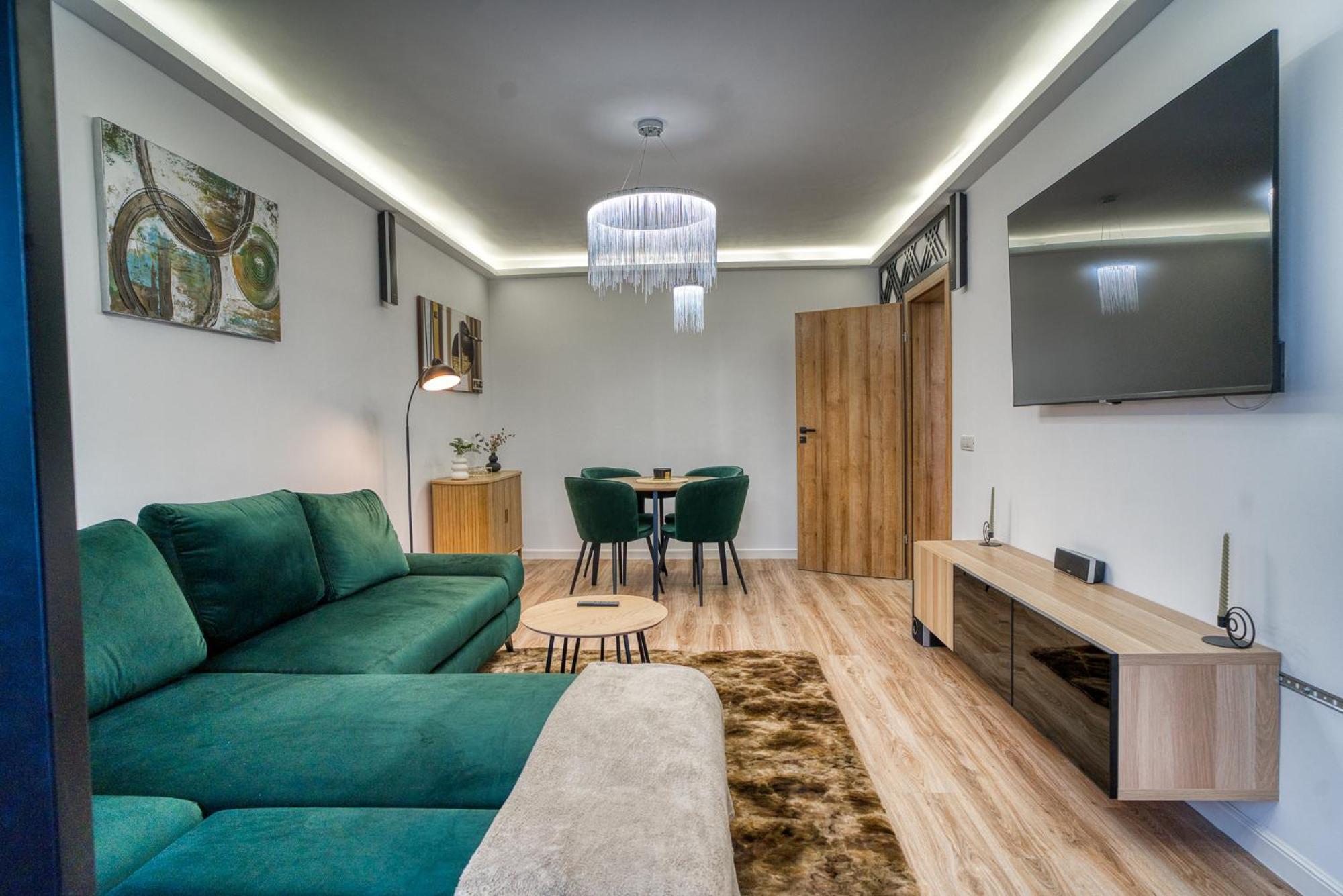City Chic Retreat: Newly Renovated 1Br Apartment Bukarest Exterior foto