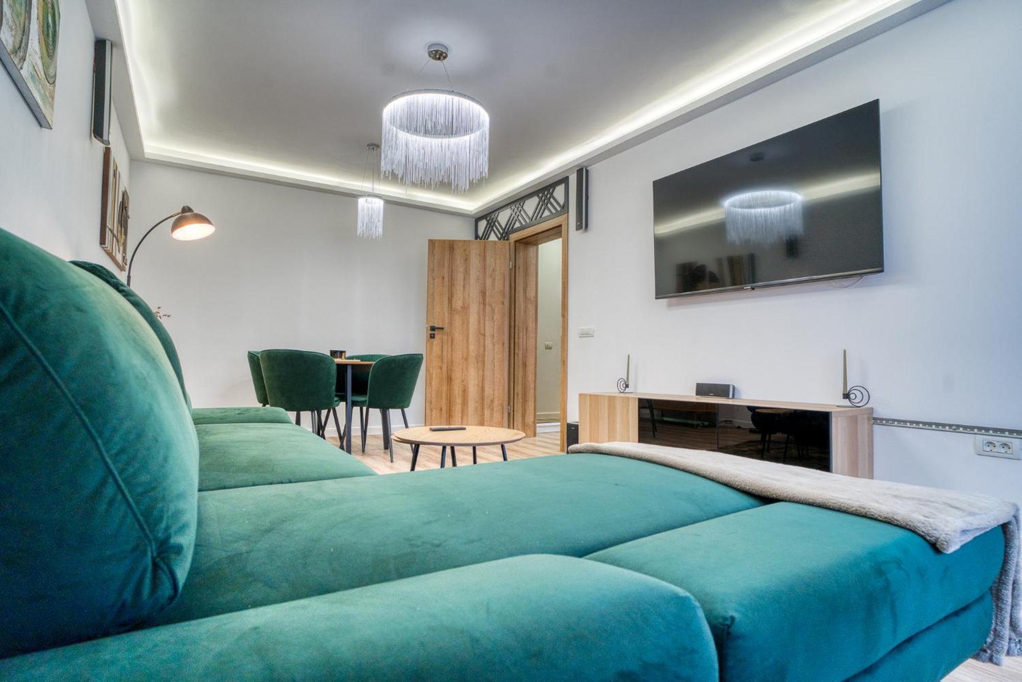 City Chic Retreat: Newly Renovated 1Br Apartment Bukarest Exterior foto